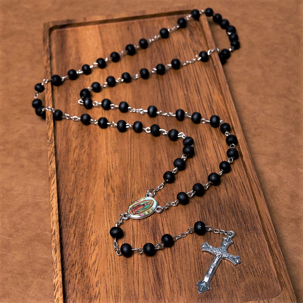 Christianartworkshop Our Lady of Guadalupe & Crucifix of 6 mm Round Multicolor Wood Alloy Chain Rosary - Black - image 2