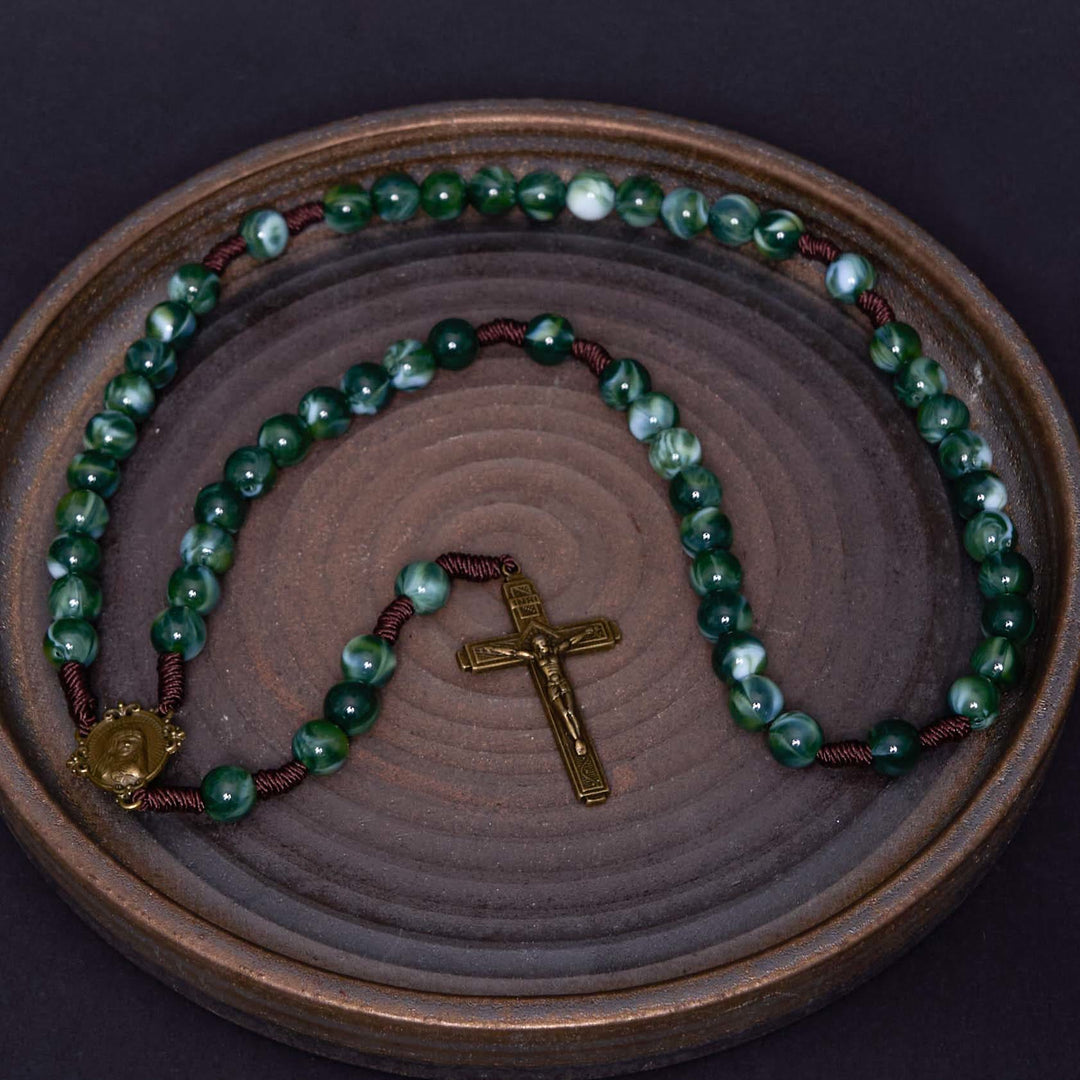 Christianartworkshop Our Lady of Guadalupe & Crucifix of 10 mm Round Green Agate Nylon Cord Rosary - Green - image 0