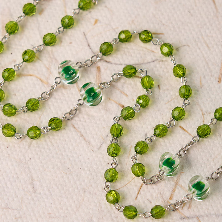 Christianartworkshop Assumption of Virgin Mary & Crucifix of 6 mm Polyhedron Green Crystal Alloy Chain Rosary - image 7