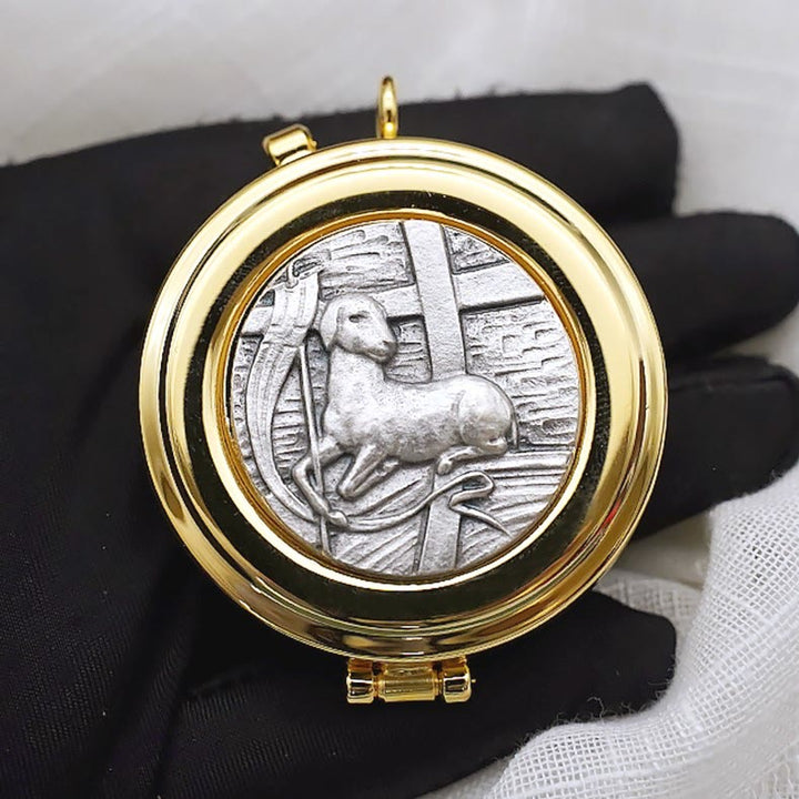 Christianartworkshop Gold-Plated Pyx with Lamb Statue–Sacred Vessel for the Holy Eucharist - image 5