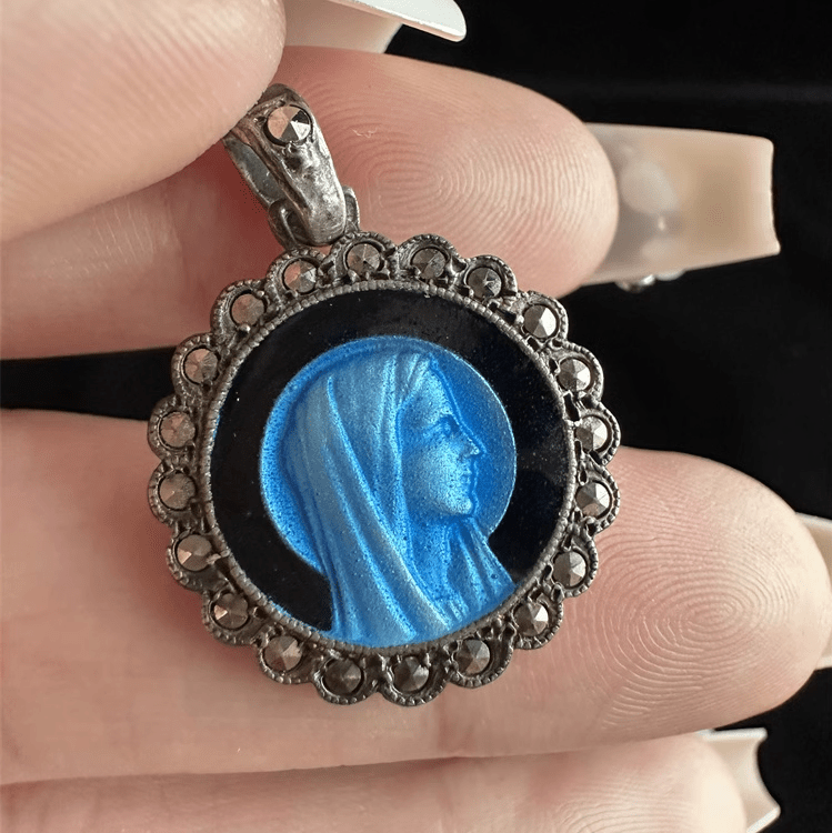 Christianartworkshop Virgin Mary Antique Silver Enamel Praying Medallion Necklace - A Charm of Devotion and Elegance - Virgin Mary - image 1