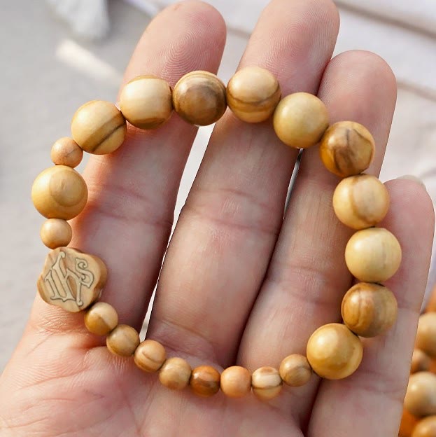 Christianartworkshop Olive Wood Bracelet Rose Rosary Portable Elastic Bracelet - image 9