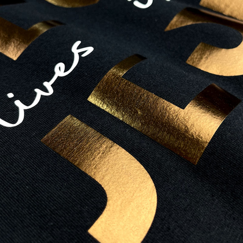 Christianartworkshop Glamorous Faith Jesus Lives in Me Gold Text Christian T-Shirt