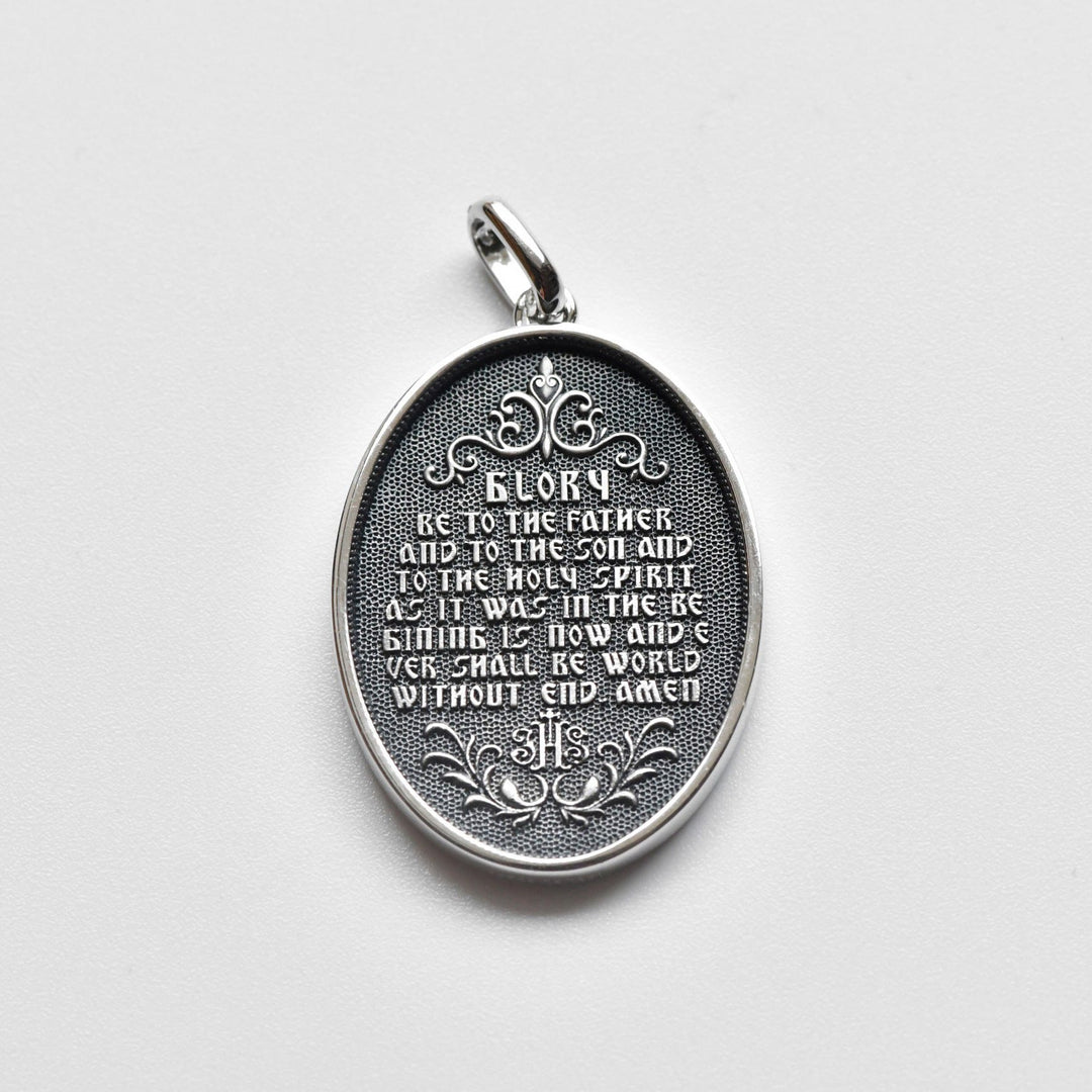 Christianartworkshop Antique Style Sterling Silver Antique Divine Mercy Jesus Oval Medal Necklace - image 4