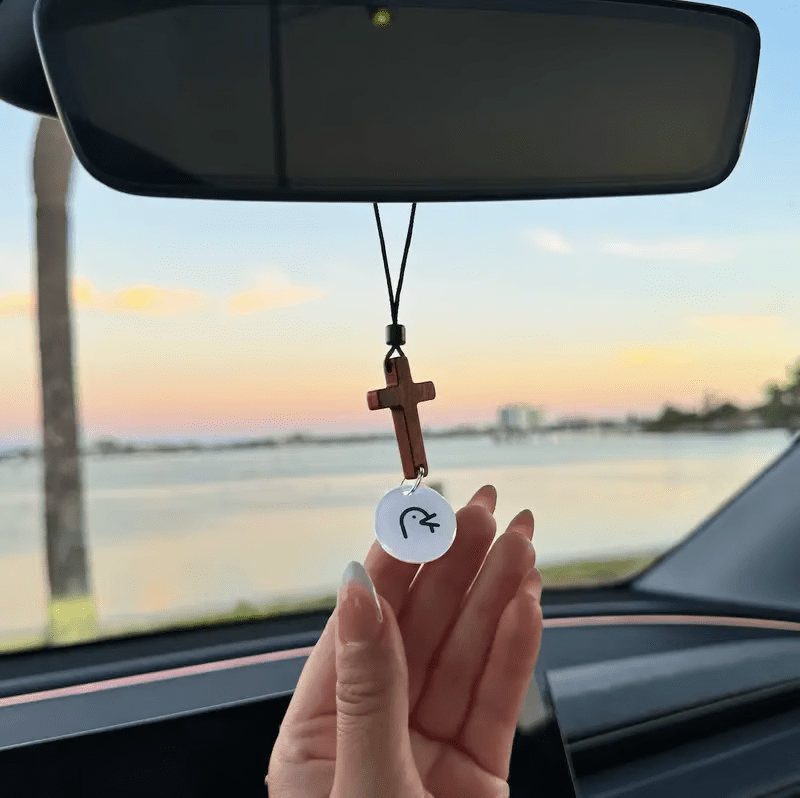Christianartworkshop Bible Verse Car Hanging Cross Ornament: Scan for a Bible Verse Every Day - image 1