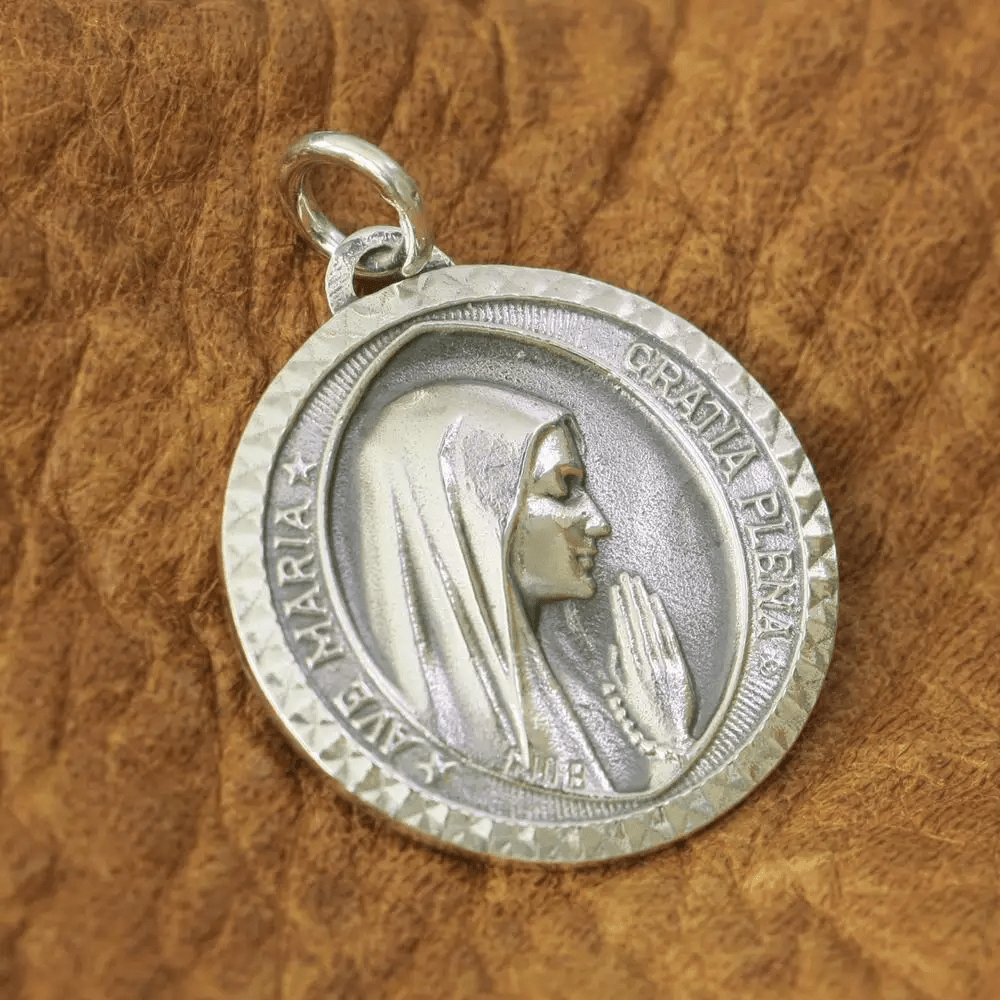 Christianartworkshop Graceful Virgin Mary Pendant Necklace in 925 Sterling Silver for Daily Devotion - Virgin Mary - image 0