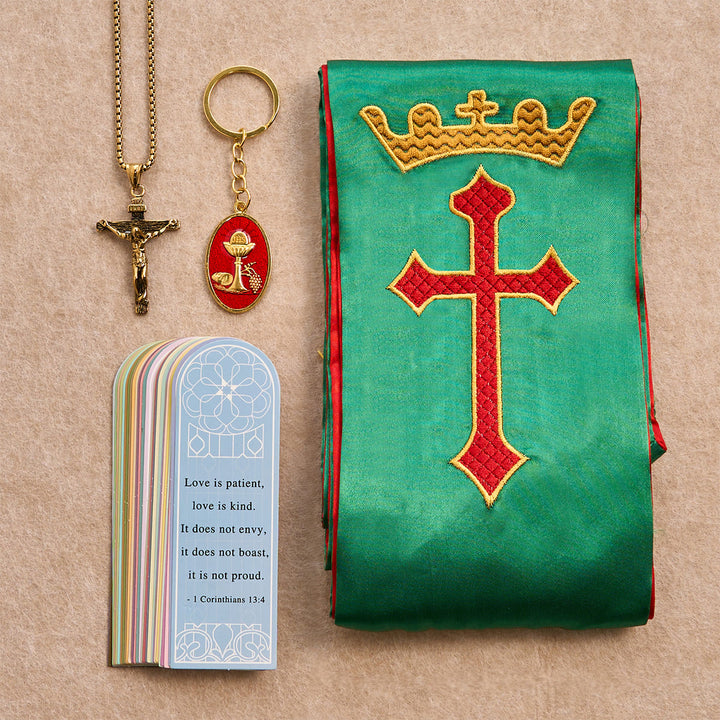 Christianartworkshop Green Cross-Crown Blessing Set with Gold Crucifix & Scripture: Live in Hope - Retro-golden Necklace - image 0