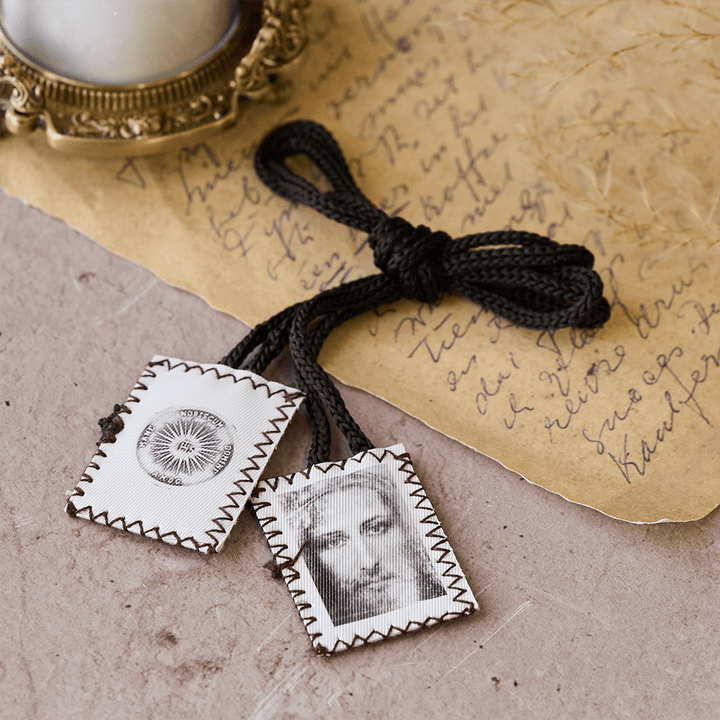 Christianartworkshop Jesus' Holy Face and Sacred Emblem of Mercy Scapular - image 4