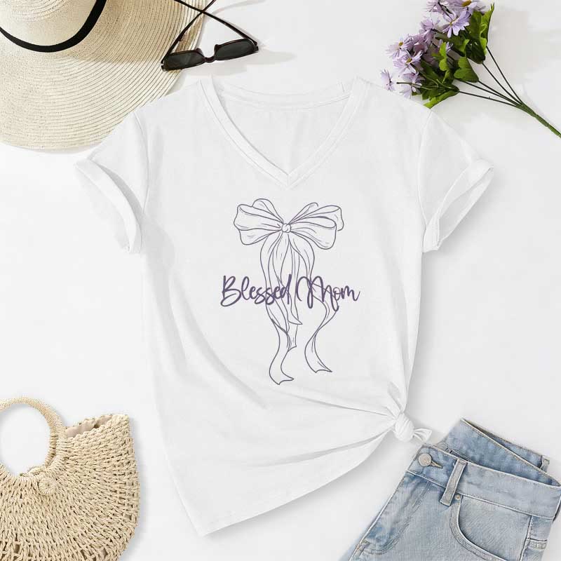 Christianartworkshop Blessed Mom Bow Graphic Casual V-neck T-shirt - White - 2XL - image 4