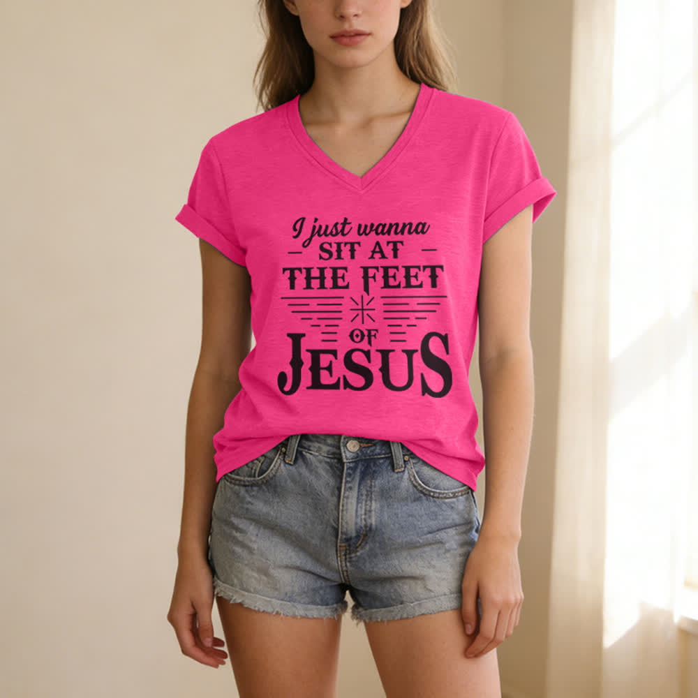 Christianartworkshop I Just Wanna Sit At The Feet of Jesus Print V-Neck T-shirt - image 21