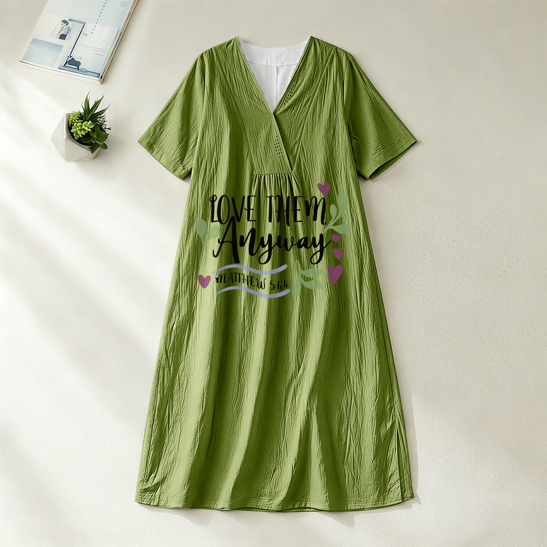 Christianartworkshop "Love Them Anyway" Matthew 5:44 Heart Leaf Print V-Neck Short Sleeve Midi Dress - Olive Green - 4XL - image 4