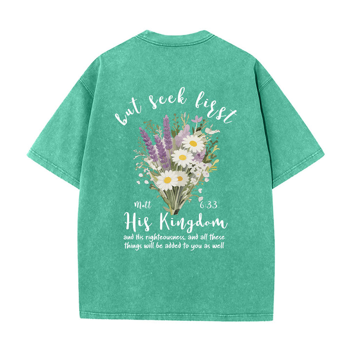 Christianartworkshop Tiny Lavender Daisy Bouquet Large Back Floral Arrangement Inspirational Verse Washed T-Shirt - image 8