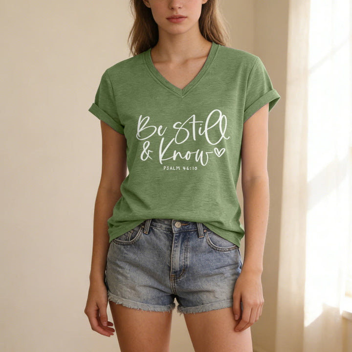 Christianartworkshop Be Still & Know Flowing Cursive Tiny Heart Psalm 46:10 Verse Casual V-neck T-shirt - image 19