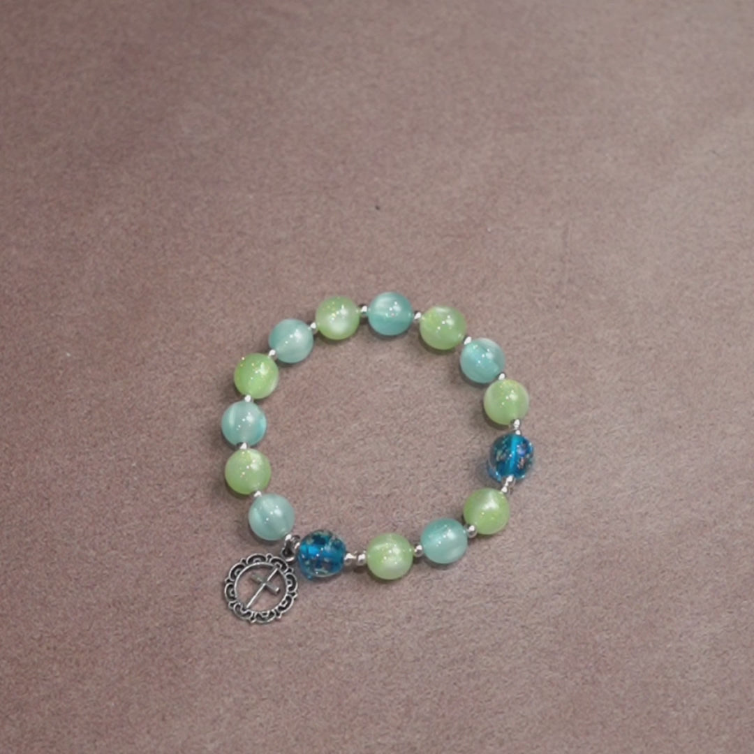 Christianartworkshop UV-Changing Glitter Bead Bracelet with Ornate Cross: Shimmer in Faithful Hues